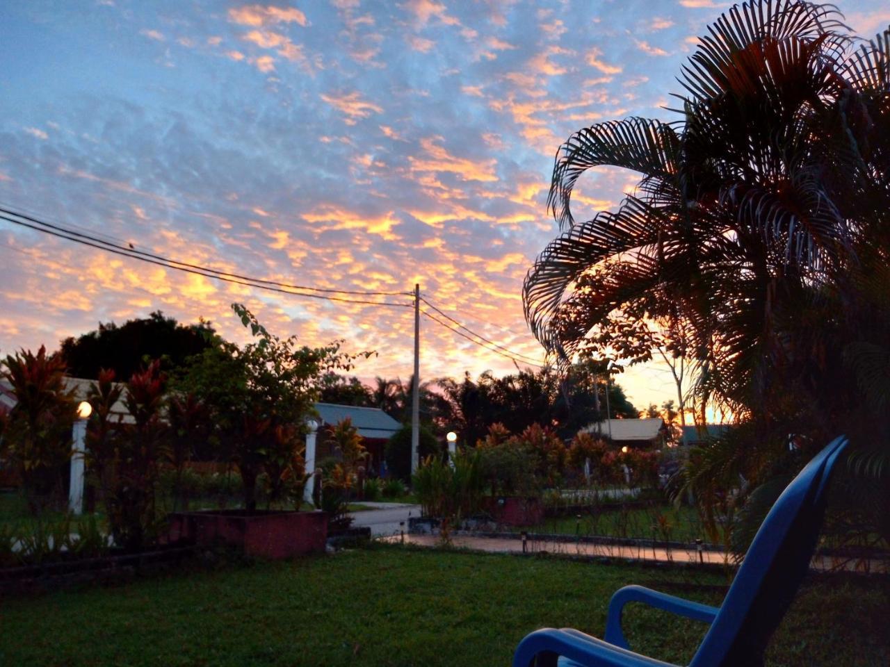 Rainbow Lodge Pantai Cenang  Exterior foto